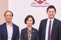 Prof Shiu-Yuen CHENG (left), Master Prof Suk-Ying WONG (middle) and Warden Prof Jeremy TEOH (right)